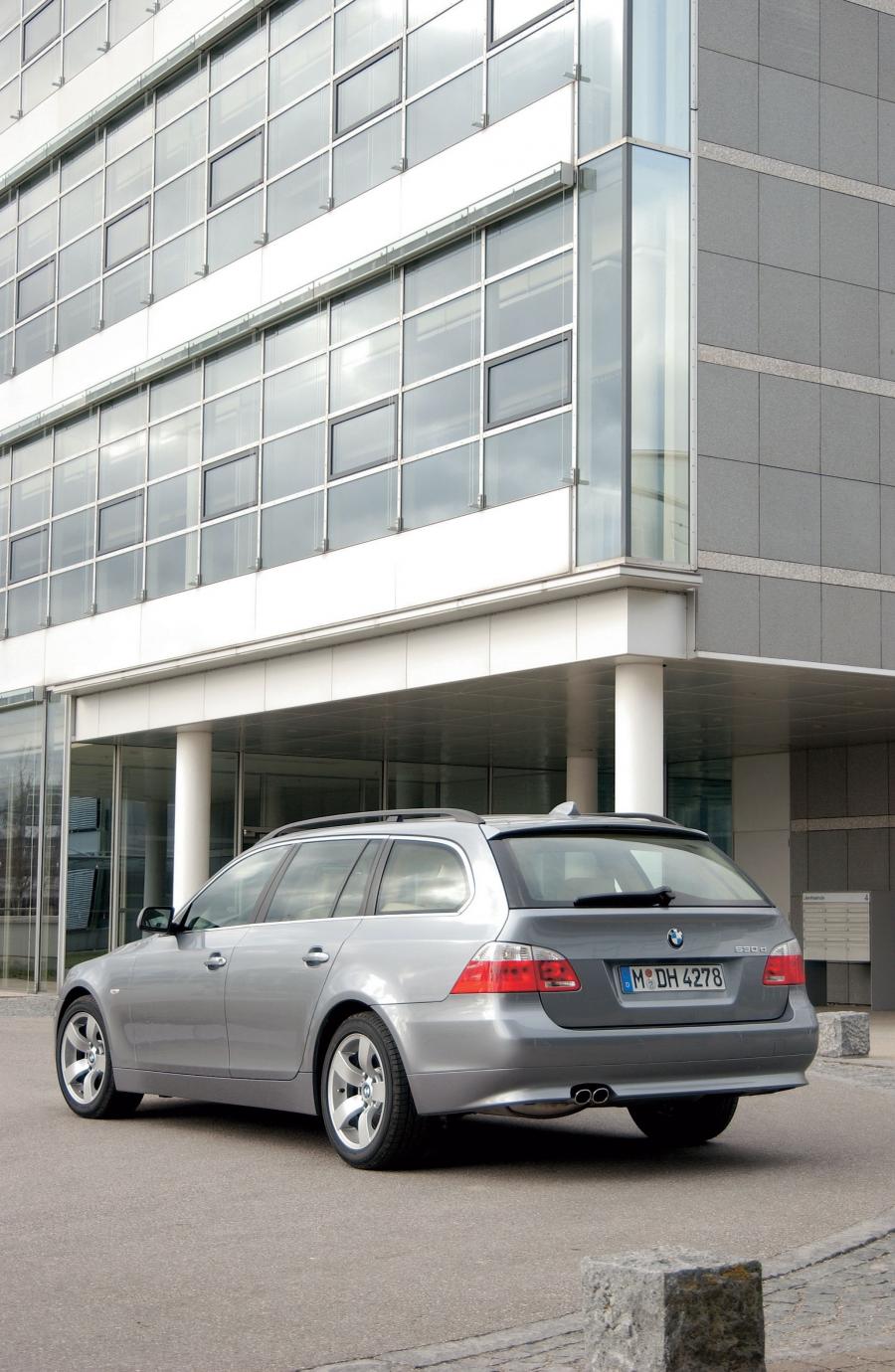  BMW 530d Touring (E61) 2004 года  (WW) (фото 23 из 40)